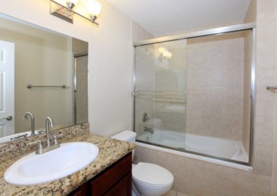 bathroom overview at el palacio