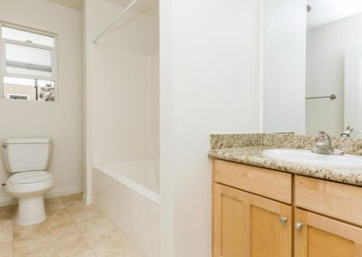 bathroom at citrus court