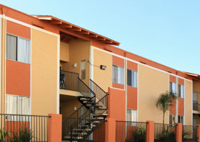 exterior of emerald vista apartments