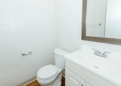 bathroom at euclid oaks apartments