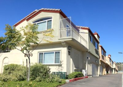 Jamacha Villas Townhomes - Looking up at Balcony