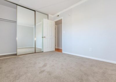 bedroom with closet at la mesa spring gardens