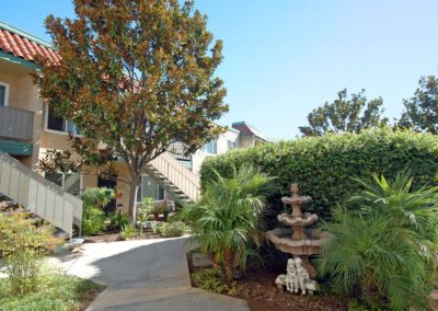 landmark gardens pathway with fountain