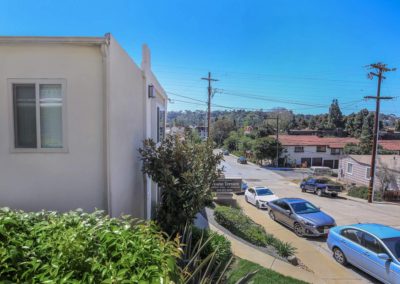 front view of fresno terrace apartments