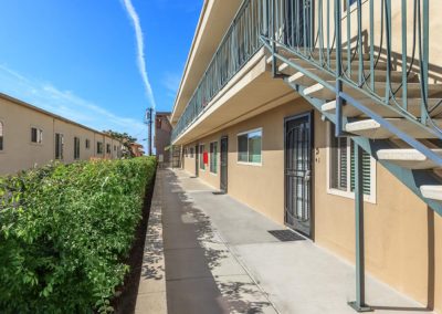 exterior of fresno terrace apartments