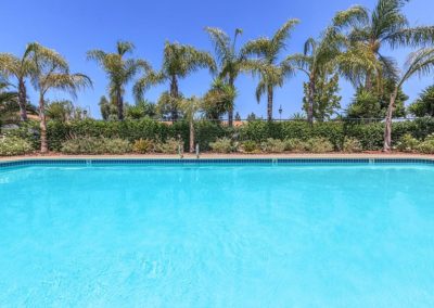 pinewood villas pool