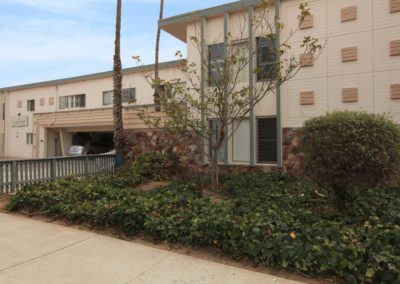 exterior of oceanridge apartments