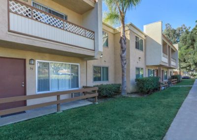 parklane apartments exterior with grass