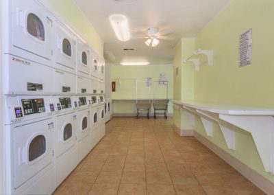 parklane apartments laundry room