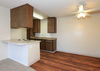 kitchen at parkwood gardens apartments