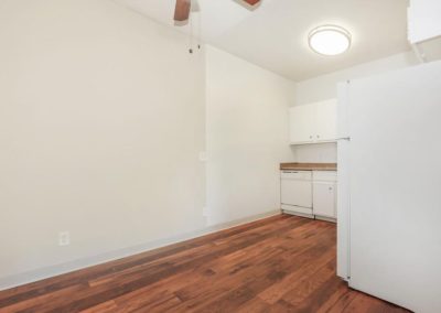 kitchen at peppertree gardens apartments