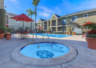 spa and pool at peppertree gardens apartments