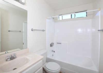 bathroom at pepper valley apartments