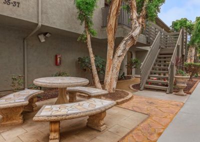 courtyard with seating at ridgewood court