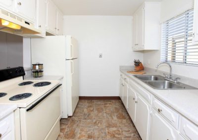 kitchen at sandalwood apartments