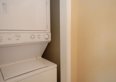 washer and dryer at taft manor