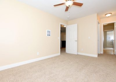 bedroom with bathroom at taft manor