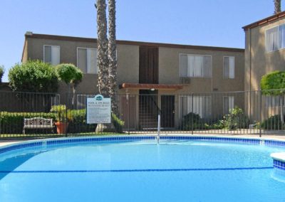 pool area at greentree apartments