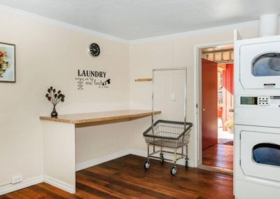 lake meadows laundry room