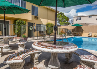 pool area at parks avenue and seating