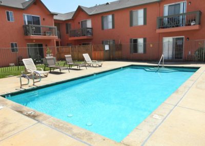 pool deck at stone ridge apartments