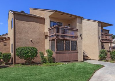 exterior of willow creek and landscape