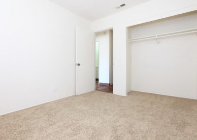 bedroom with closet at windsong villas