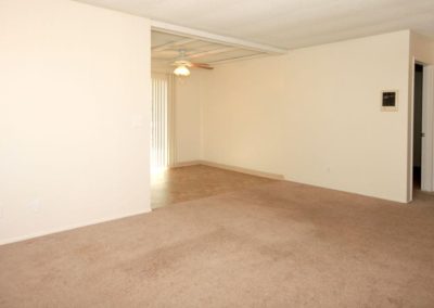 living area at woodlawn manor