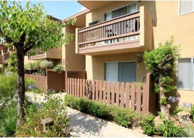 balconies and pathway at woodlawn manor